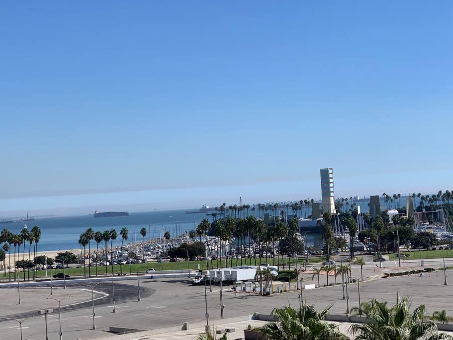 A Corner Unit With Ocean Views From Every Room Long Beach Exterior photo